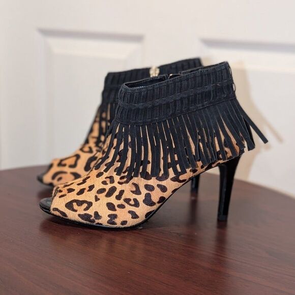 J. Renee Size 6M Saharra Leopard Print Fringe Peep-Toe Ankle Boot - Picture 2 of 8